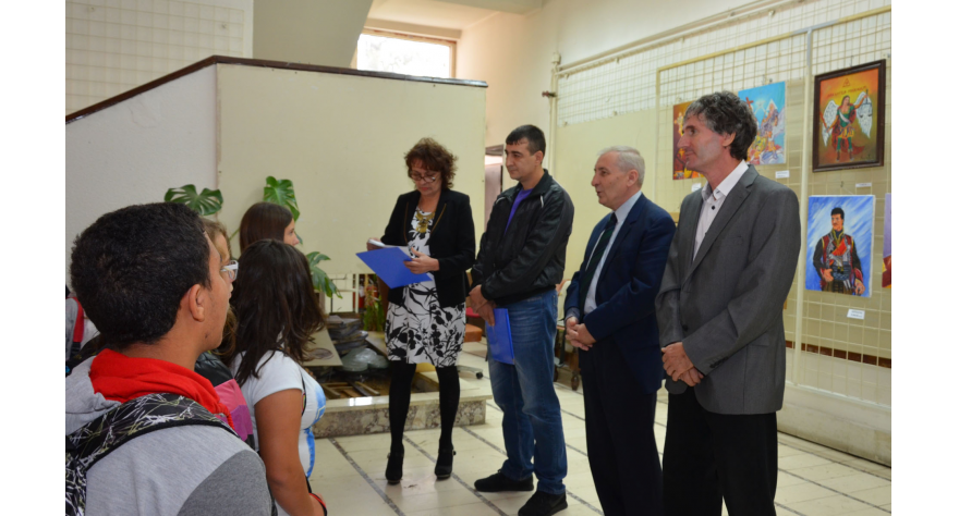 „Da javnosti pokažemo kakve umetnike imamo“